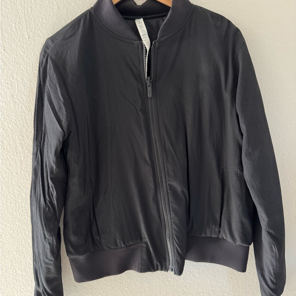 Lululemon reversible insulated bomber size 12 -